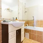 Apartament Family Lux Lounge In Voeroesmarty Street By Nw