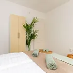 Family Lux Lounge In Voeroesmarty Street By Nw Apartament Budapeszt