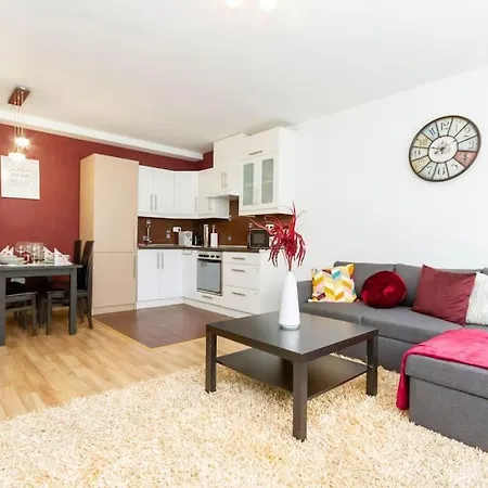 Family Lux Lounge In Voeroesmarty Street By Nw Apartament *