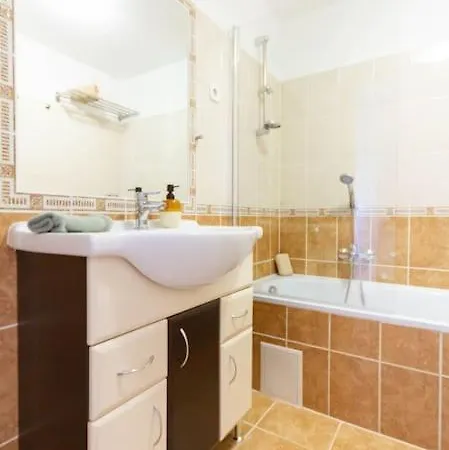 Apartamento Family Lux Lounge In Voeroesmarty Street By Nw